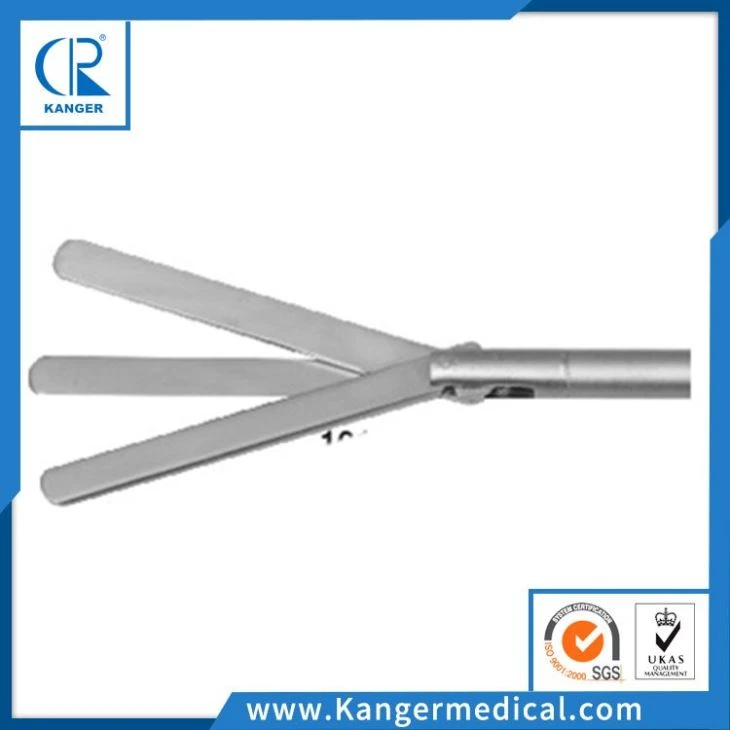 Fan Retractor